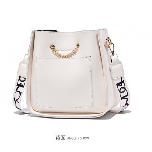 3936 WOMEN SLING BAG